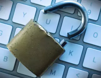 Утечка данных в авиакомпании WestJet затронула более миллиона пассажиров.