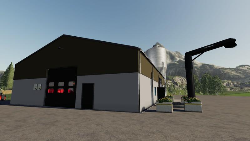 Hall With Silo